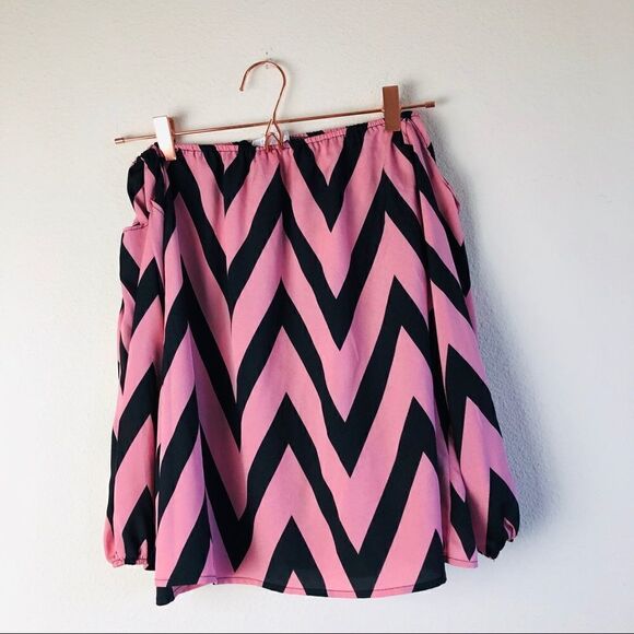 EUC ANGL Toska Pink Chevron Off Shoulder Top Small - Picture 2 of 6